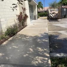 Bank-Building-Cleaning-Concrete-Cleaning 7